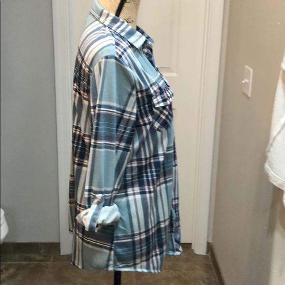 Daytrip button down - Picture 2 of 5